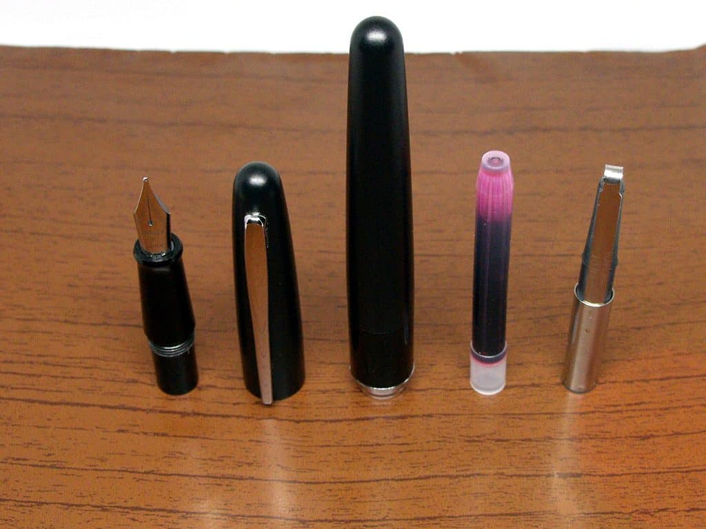Disassembling-Pilot-Metropolitan-Parts